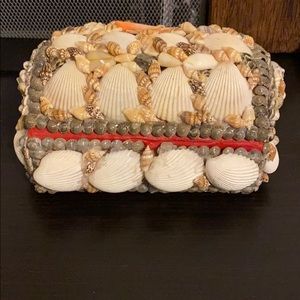 Shell jewelry box